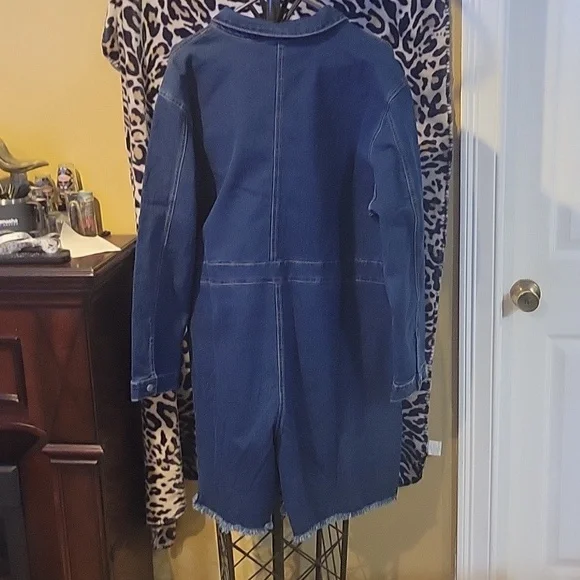 Deming distressed button-up short romper nwot - Picture 3 of 3